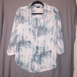 Business casual 3/4 length sleeve shirt